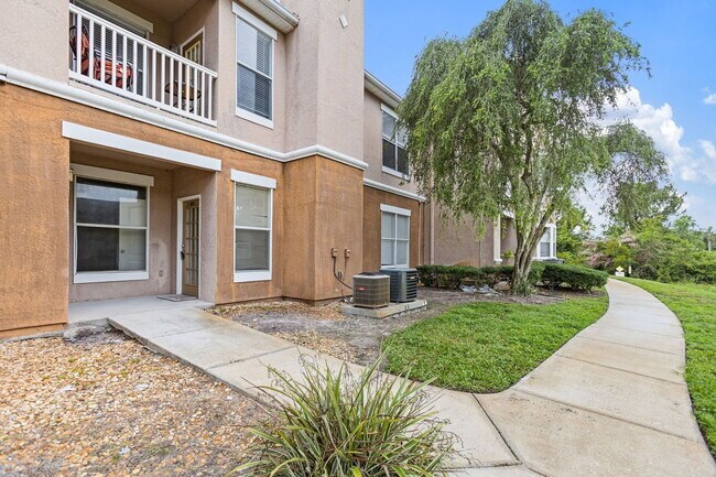 Building Photo - 17906 Villa Creek Dr