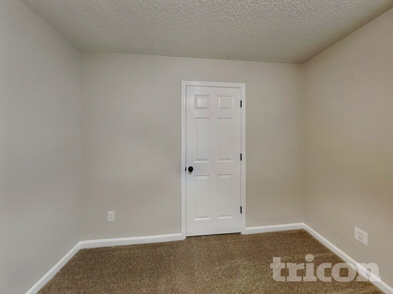 Building Photo - 962 Vera Ct