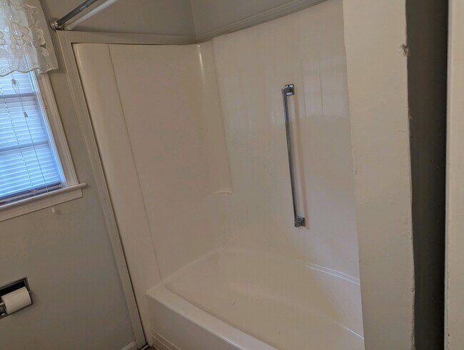 Building Photo - 1 Burgess Ct.