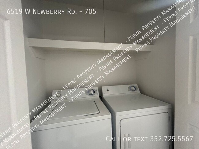 Building Photo - 6519 W Newberry Rd