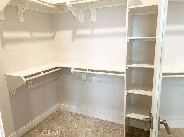 Building Photo - 109 Chorus