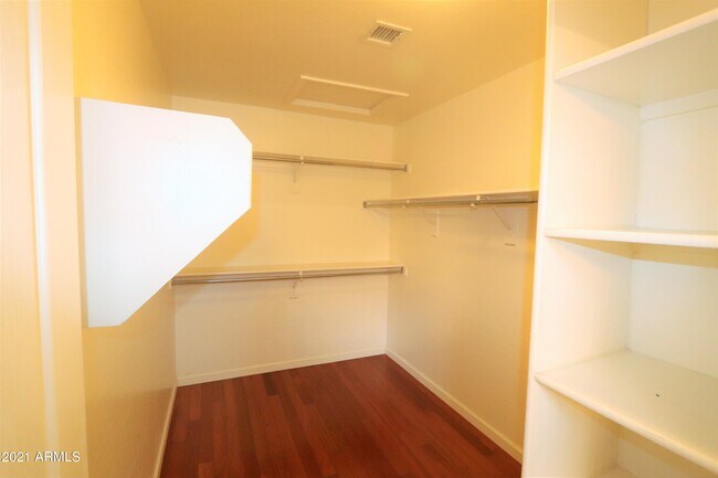 Building Photo - 2280 E Indian Wells Dr