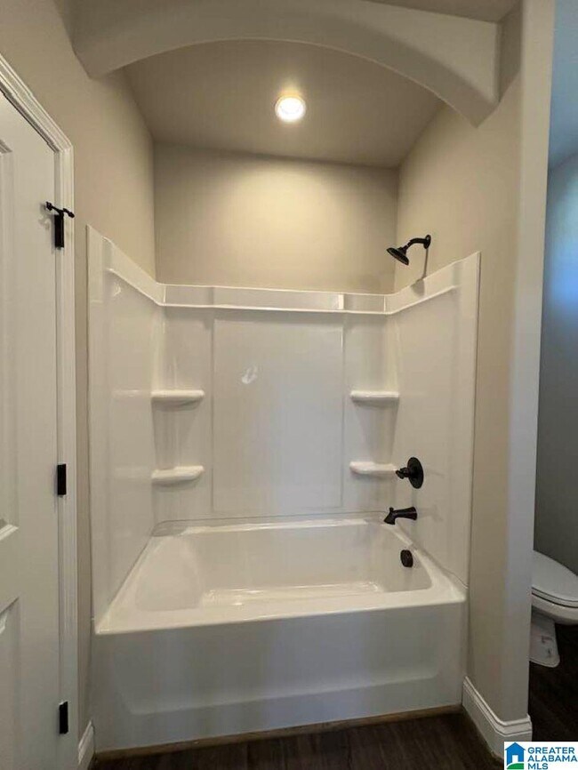 Building Photo - 4411 Lennox Pl