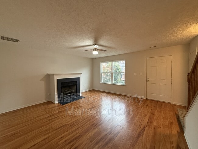 Building Photo - 4345 Normandy Ct