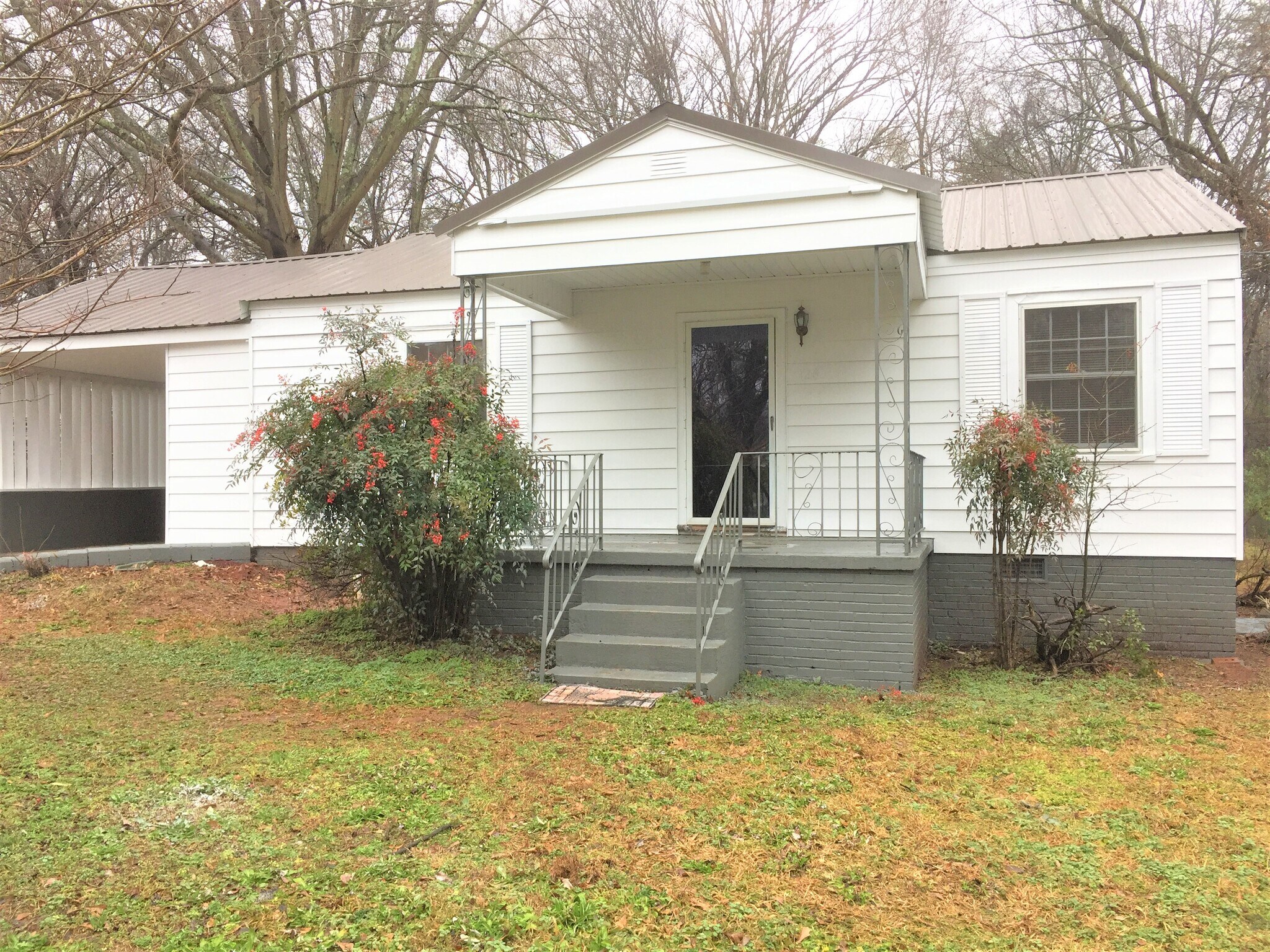 Building Photo - 126 Irene Cir