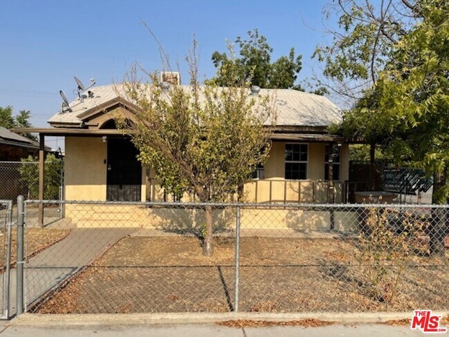 Primary Photo - 604 Eye St
