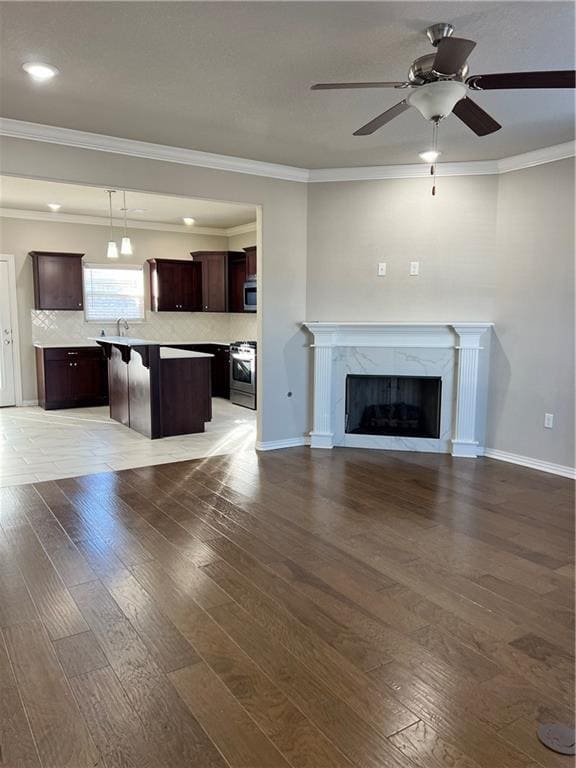 Building Photo - 901 Sassafras Ln