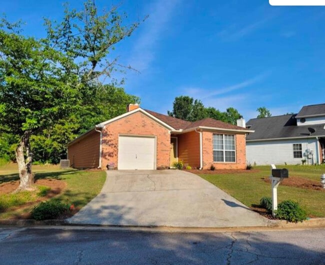 Building Photo - 6210 Klondike River Rd