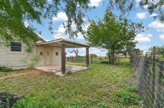 Building Photo - 3021 Co Rd 467