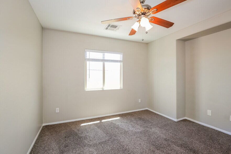 Building Photo - 1409 Arc Dome Ave