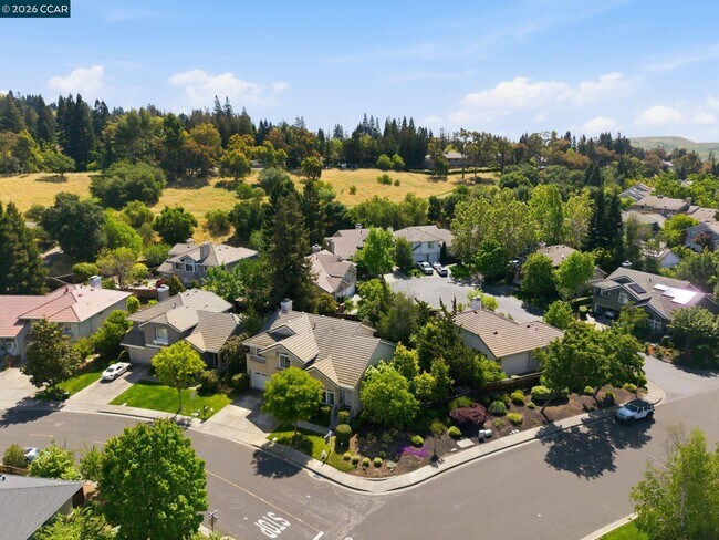 Building Photo - 601 Ambience Way