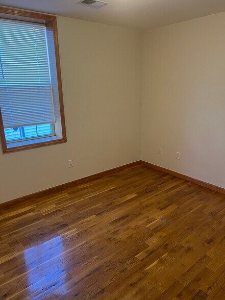 Building Photo - 358 Summer Ave