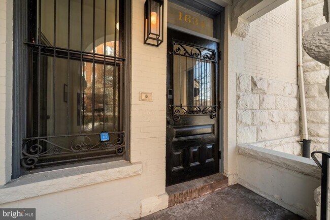 Building Photo - 1634 S St NW