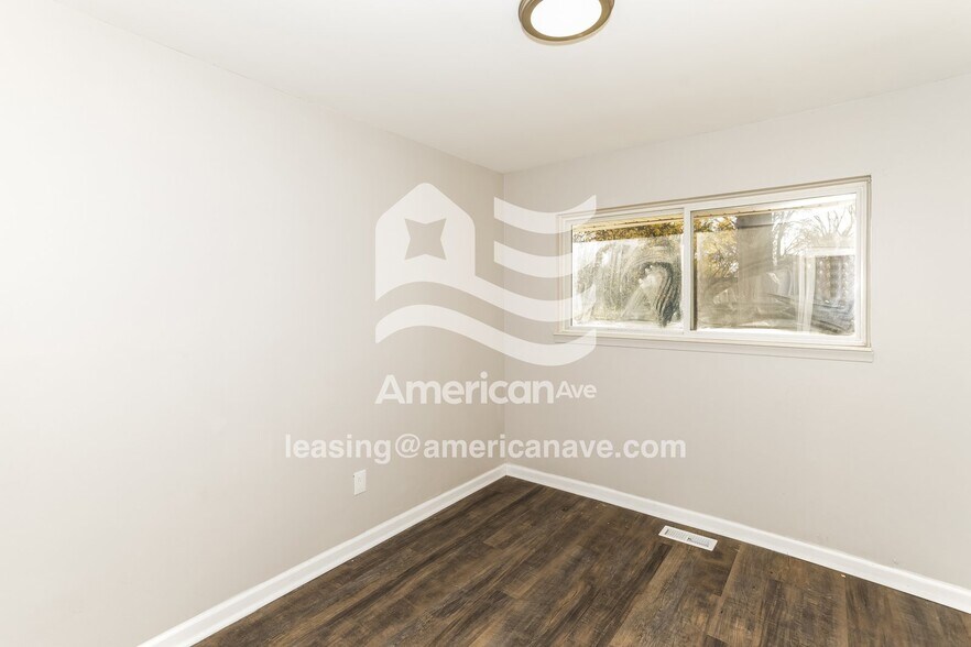 Building Photo - 28168 Fairfax St