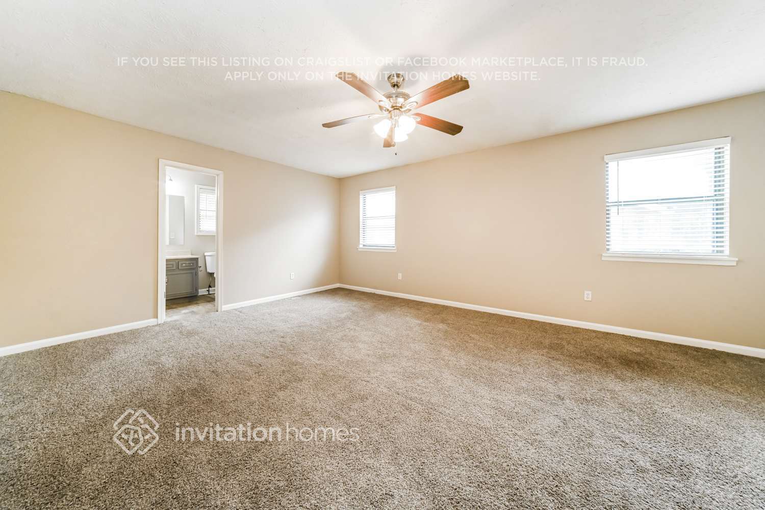 Building Photo - 6572 Oakwood Dr