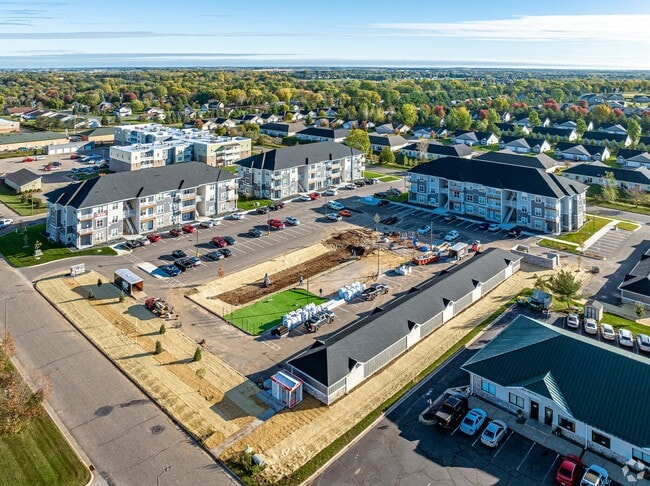 Building Photo - 1619 Doman Dr