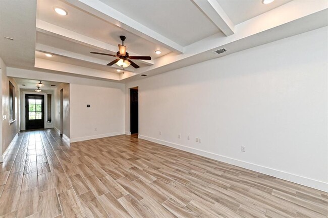 Building Photo - 224 Charli Cir