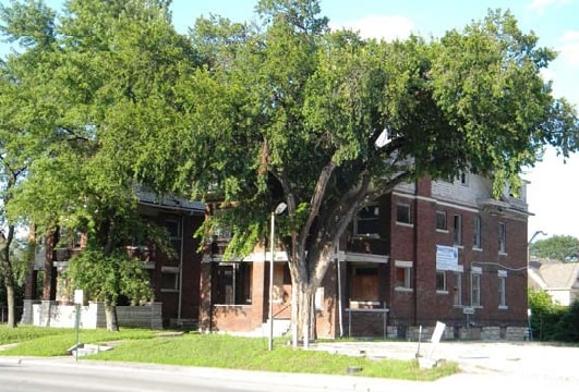 Building Photo - 3743 Main St