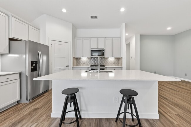 Building Photo - 13304 Big Sky Ct