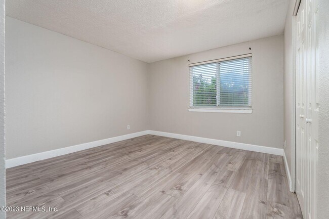 Building Photo - Gated Community