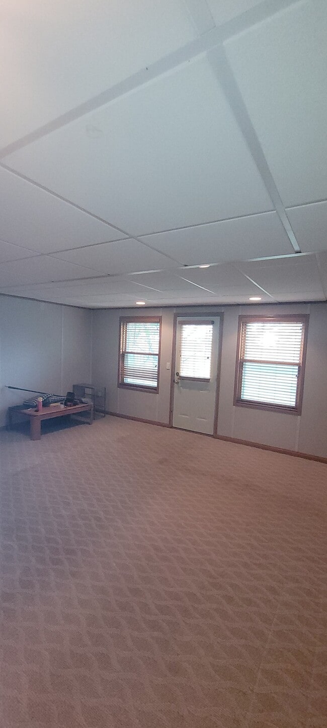 Building Photo - Fruitfully ready for your move in!