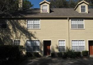Building Photo - 5205 SW 97th Dr