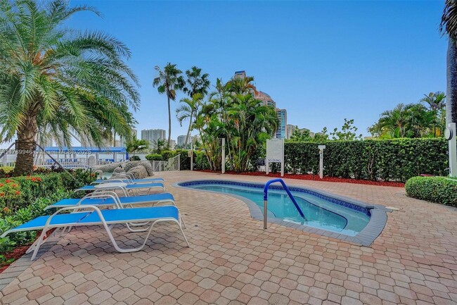 Building Photo - 3530 Mystic Pointe Dr