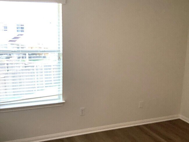 Building Photo - 910 Redcrest Springs Ct