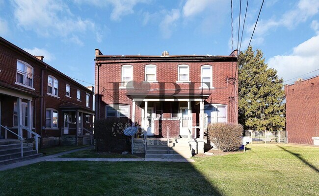 Building Photo - 1257 E Livingston Ave