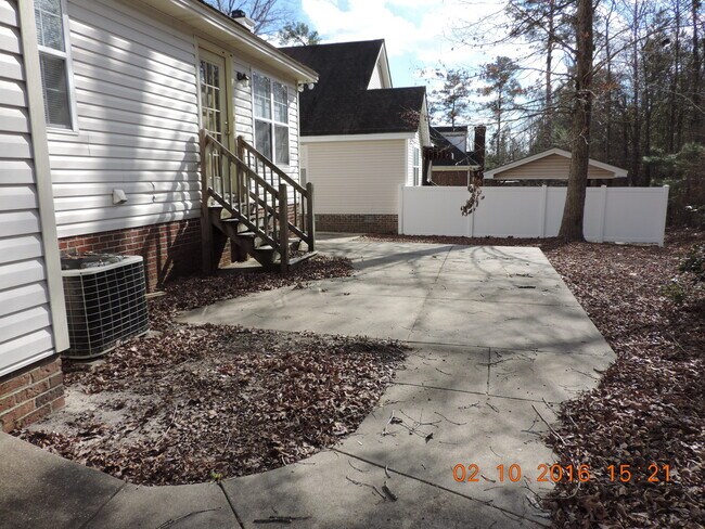 Building Photo - 1620 Blaire St