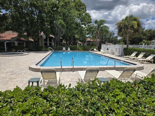 Building Photo - 3505 Tarpon Woods Blvd