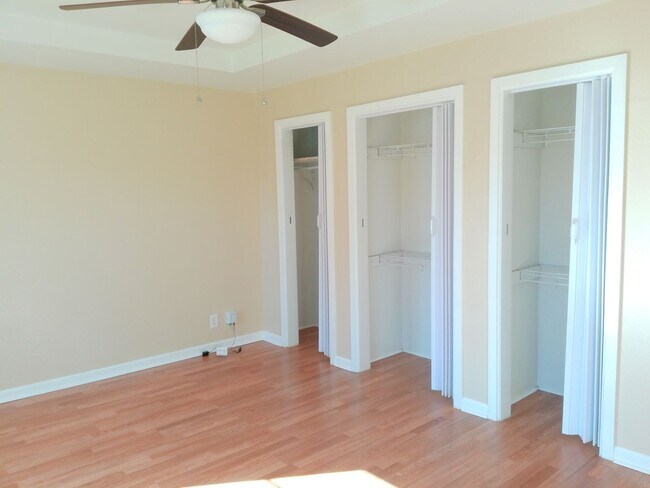 Building Photo - 937 Lum St