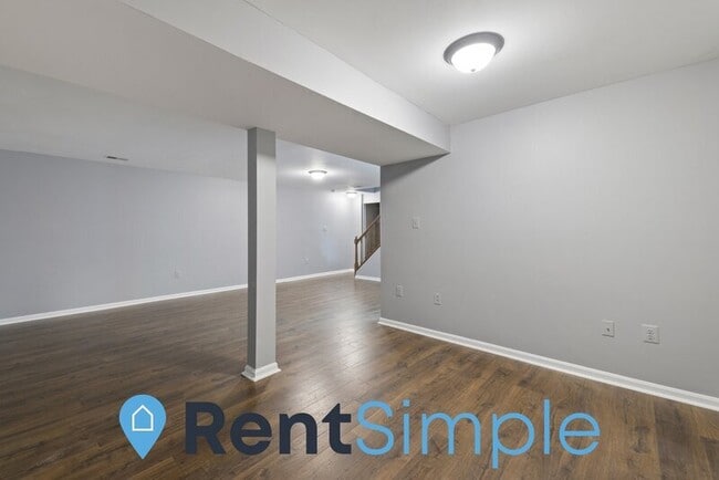 Building Photo - 3920 Bokel Dr