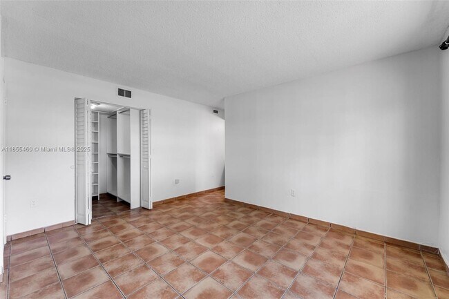 Building Photo - 14260 SW 57th Ln
