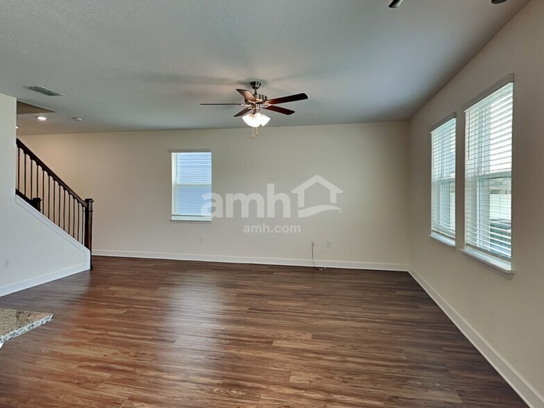 Building Photo - 4616 Birdsong Dr