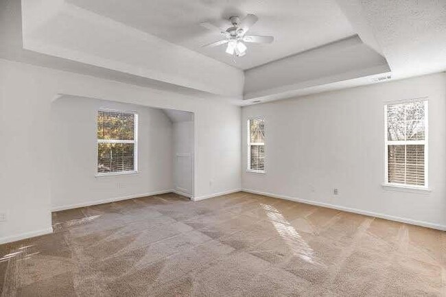 Building Photo - 6968 Foxmoor Way