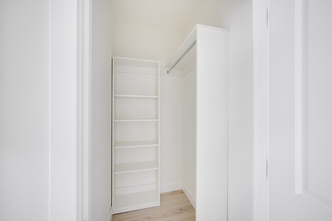 Building Photo - 1236 N Reese Pl