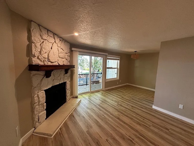 Family room - 8504 SW Mohawk St