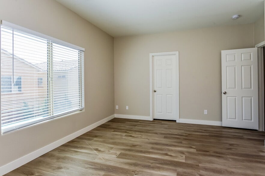 Building Photo - 9519 Vega Carpio Ave