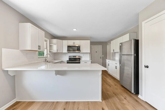 Building Photo - 15120 East 63rd Street South