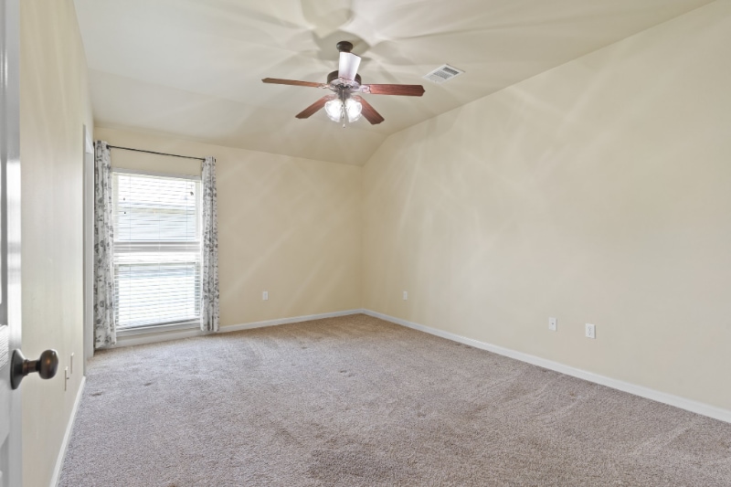 Building Photo - 42211 Broad Walk Ave