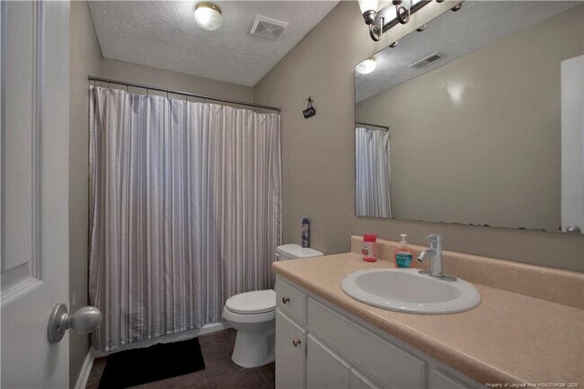 Building Photo - 300 Riverwind Dr