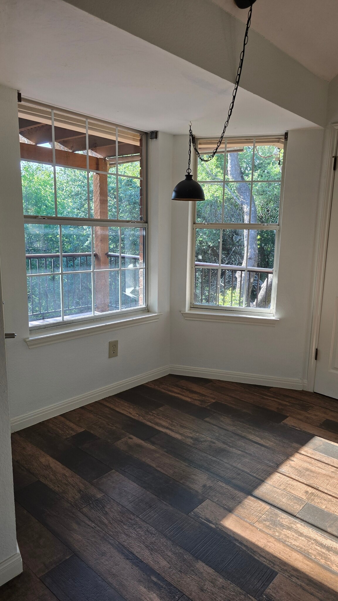 Breakfast nook - 3608 Rip Ford Dr