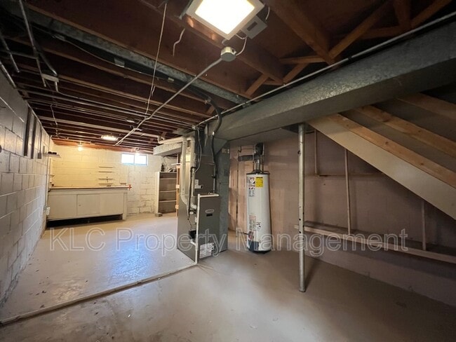 Building Photo - 4026 43rd St