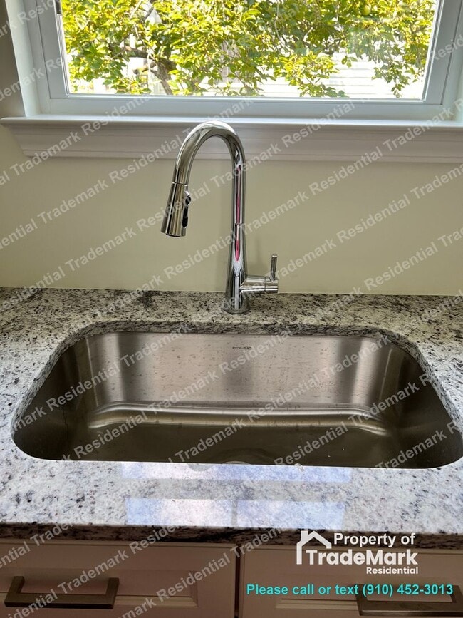 Building Photo - 111 Avondale Ave