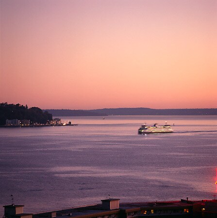 Building Photo - 2440 Western Ave