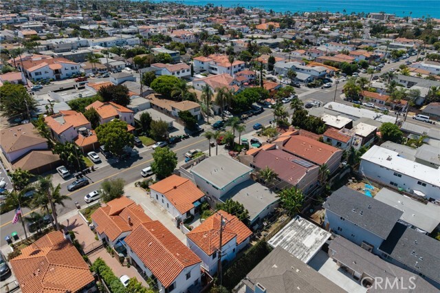 Building Photo - 140 Avenida Miramar
