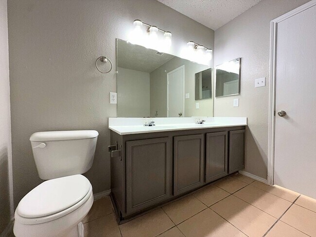 Building Photo - 3952 Golden Horn Ln