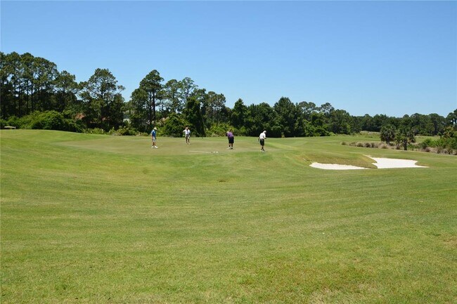 Building Photo - 16 Eastlake Dr