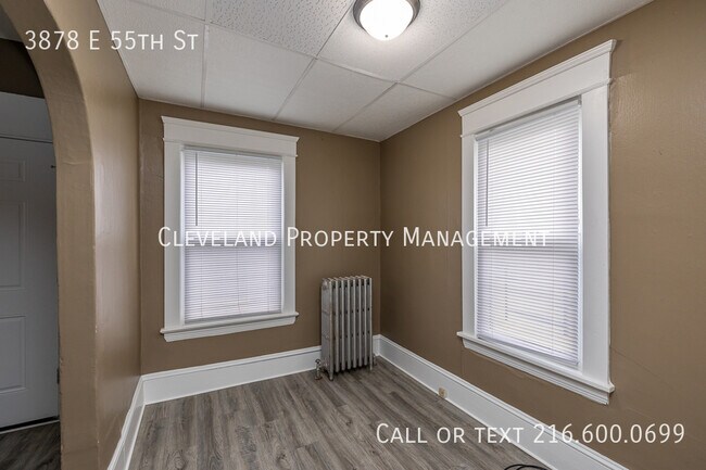 Building Photo - 3878 E 55th St
